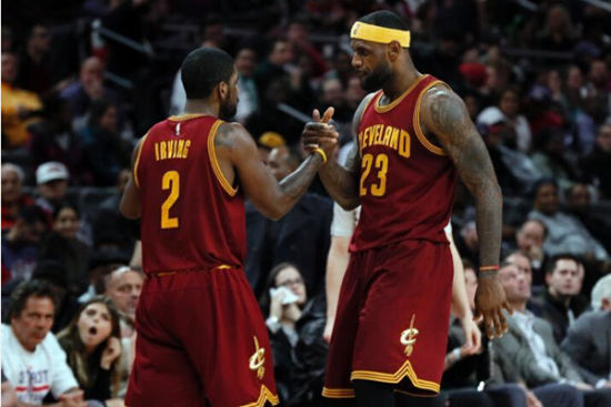 苏超夺冠后，泰州正探索开通主题旅游专列；高铁线路正在修建（苏超加冕后，泰州谋划开行主题旅游专列；高铁线路建设加速推进）