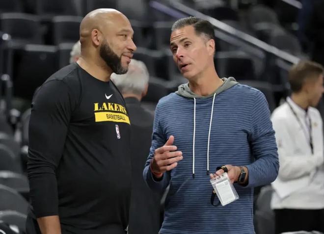 米体：莫拉塔妻子被发现已不再佩戴婚戒，二人感情陷入危机（米体称：莫拉塔妻子被拍未戴婚戒，两人关系疑现危机）