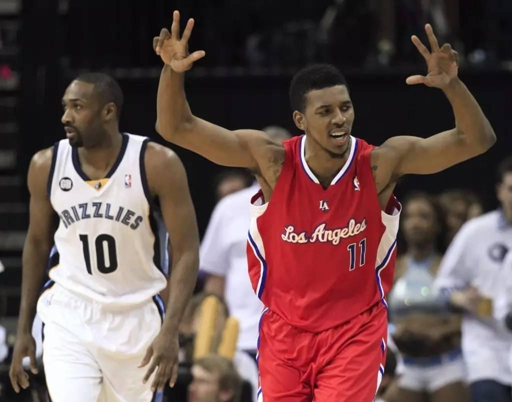 乌度卡：控卫是最难打的位置之一，阿门需要在攻传之间找平衡（乌度卡：控卫属最吃力位置之一，阿门需在得分与组织间把握平衡）