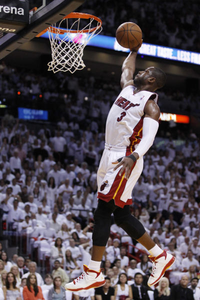 马竞客场成绩不佳引质疑 西蒙尼霸气回应：我们在诺坎普的表现很好（客场战绩欠佳惹质疑，西蒙尼强硬回应：我们在诺坎普踢得不错）